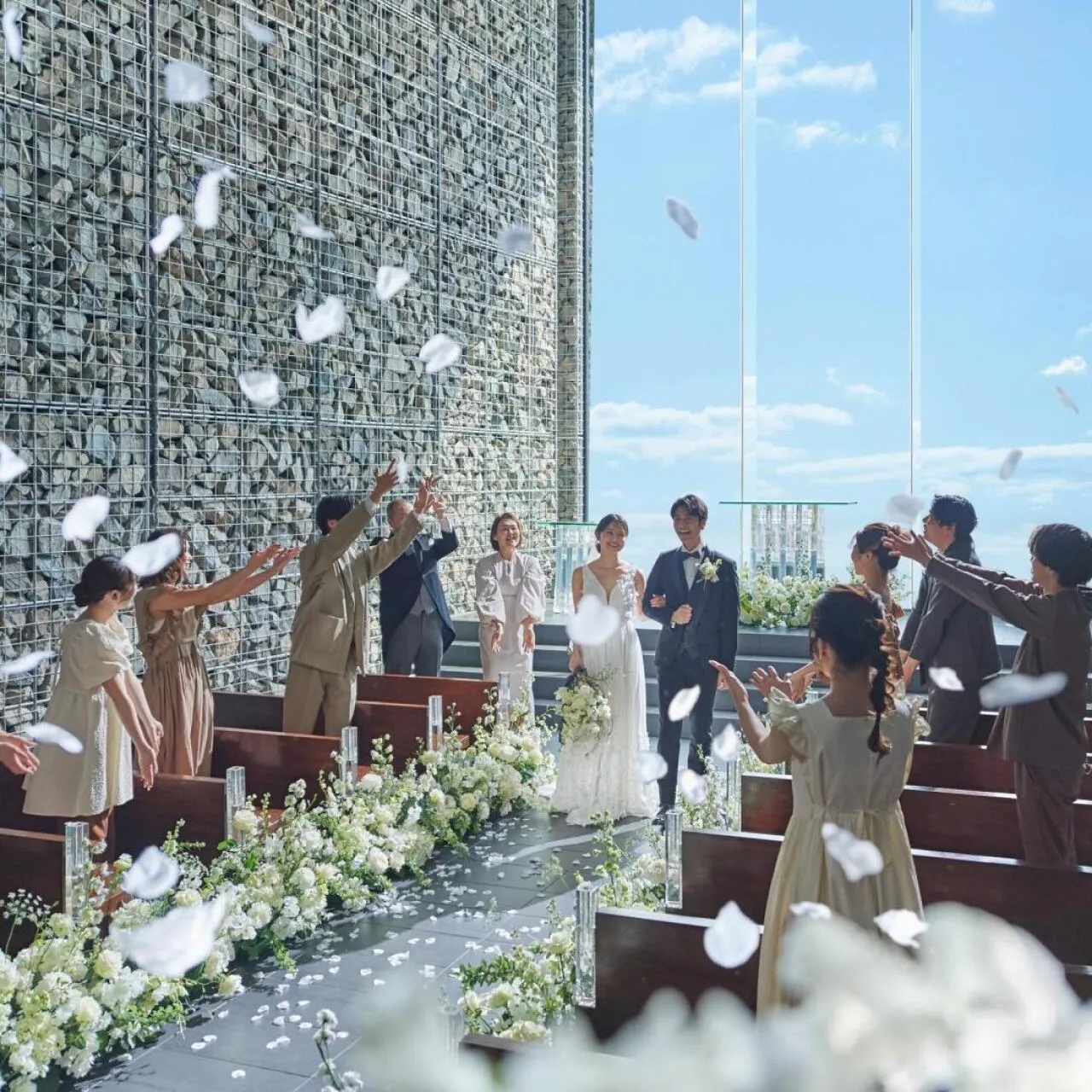 https://www.sola-resort.com/sys_upload/fair/group1497/optimized/6a8aed2f26956.webp