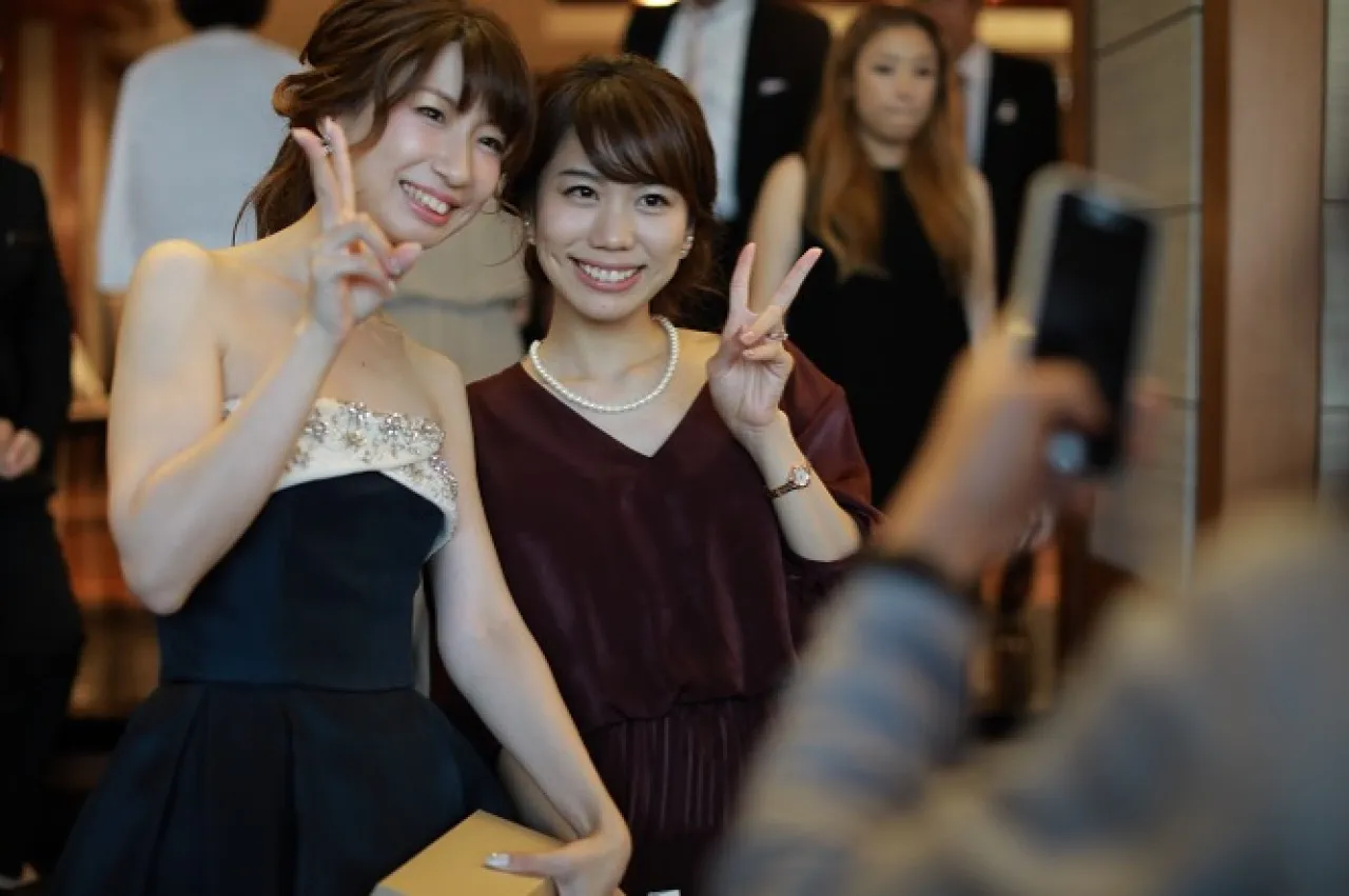 おふたりも笑顔溢れる素敵なパーティ